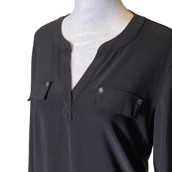 Jones New York Signature size Medium black pullover long sleeve v-neck blouse - Picture 1 of 7